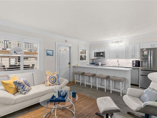 980 7th AVE S, Unit 102, NAPLES, FL 34102