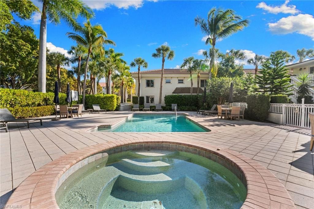 980 7th Ave S, Unit 102, Naples, FL 34102 Photo