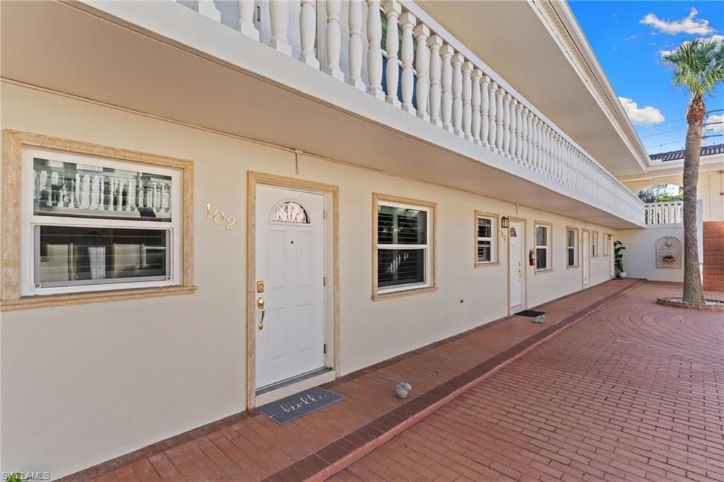 980 7th Ave S, Unit 102, Naples, FL 34102 Photo