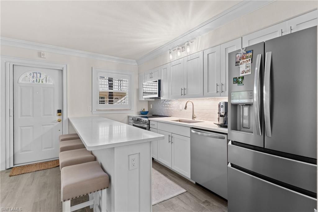 980 7th Ave S, Unit 102, Naples, FL 34102 Photo