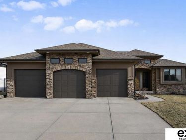 3909 N 191st Street, Elkhorn, NE 68022