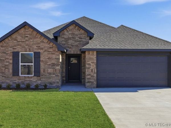 7509 N 154th East Avenue , Owasso, OK 74055