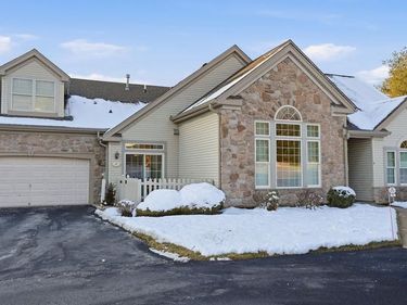 4 LEGACY OAKS DRIVE, RICHBORO, PA 18954