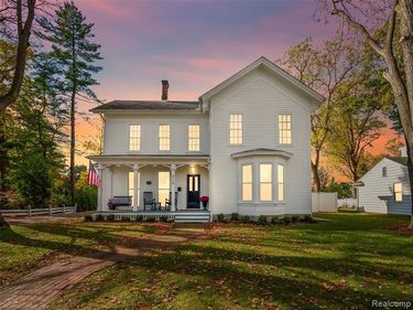 319 Chandler Street, Romeo Vlg, MI 48065