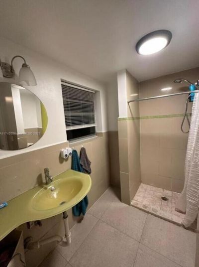 7025 Rue Granville, Miami Beach, FL 33141 Photo