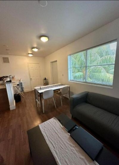 7025 Rue Granville, Miami Beach, FL 33141 Photo