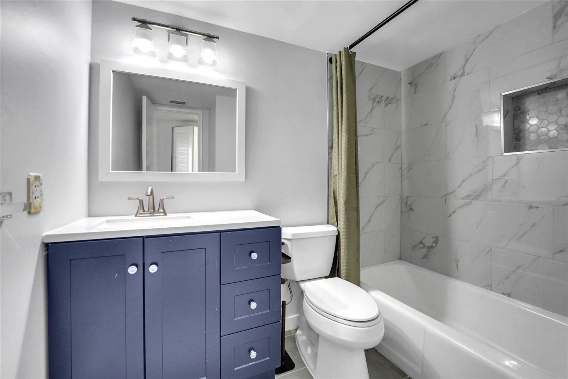 2800 NE 14th St Causeway, Unit 110, Pompano Beach, FL 33062 Photo