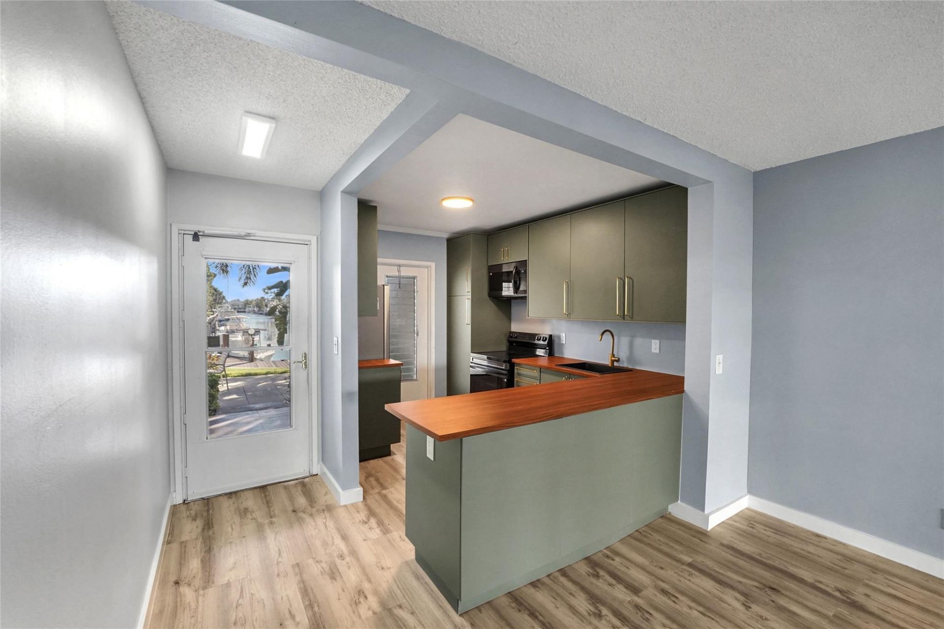 2800 NE 14th St Causeway, Unit 110, Pompano Beach, FL 33062 Photo