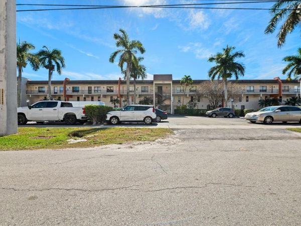 1100 Crystal Lake Drive, Unit 105, Deerfield Beach, FL 33064