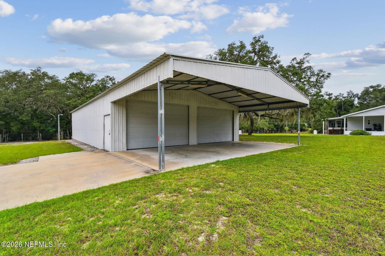 135 Lake Como Drive, Pomona Park, FL 32181 Photo