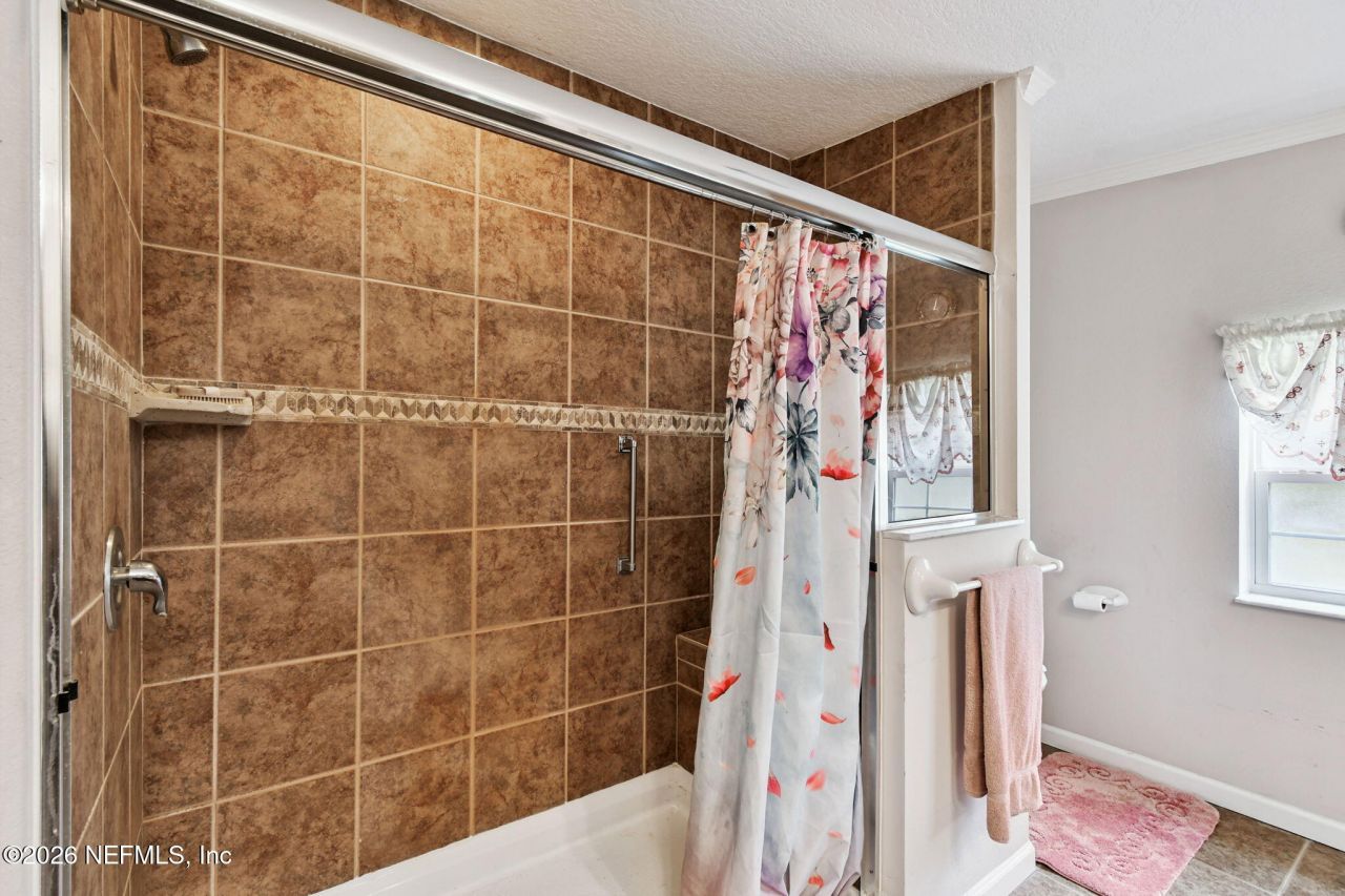 135 Lake Como Drive, Pomona Park, FL 32181 Photo