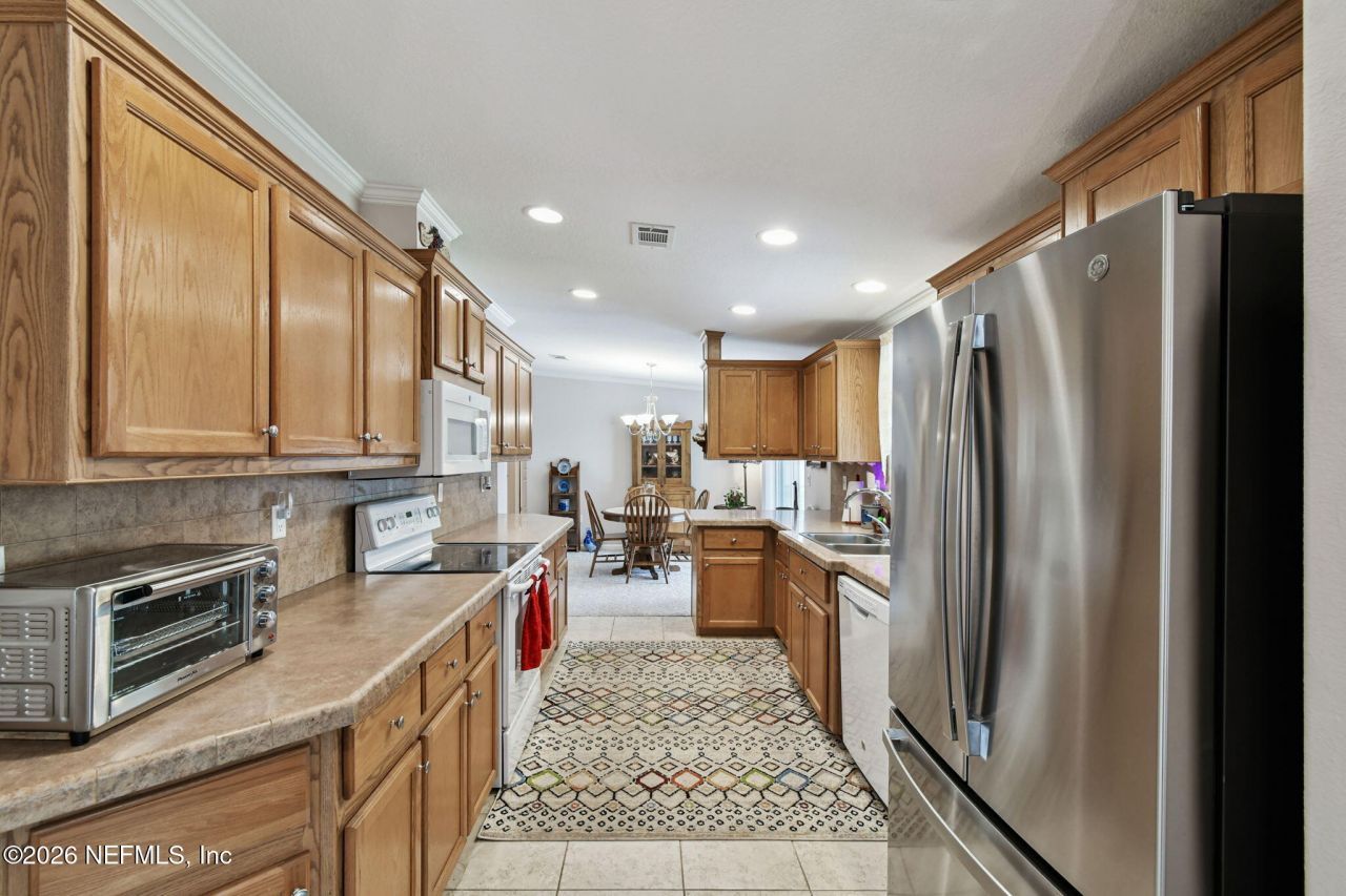 135 Lake Como Drive, Pomona Park, FL 32181 Photo