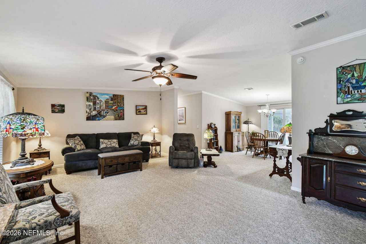 135 Lake Como Drive, Pomona Park, FL 32181 Photo