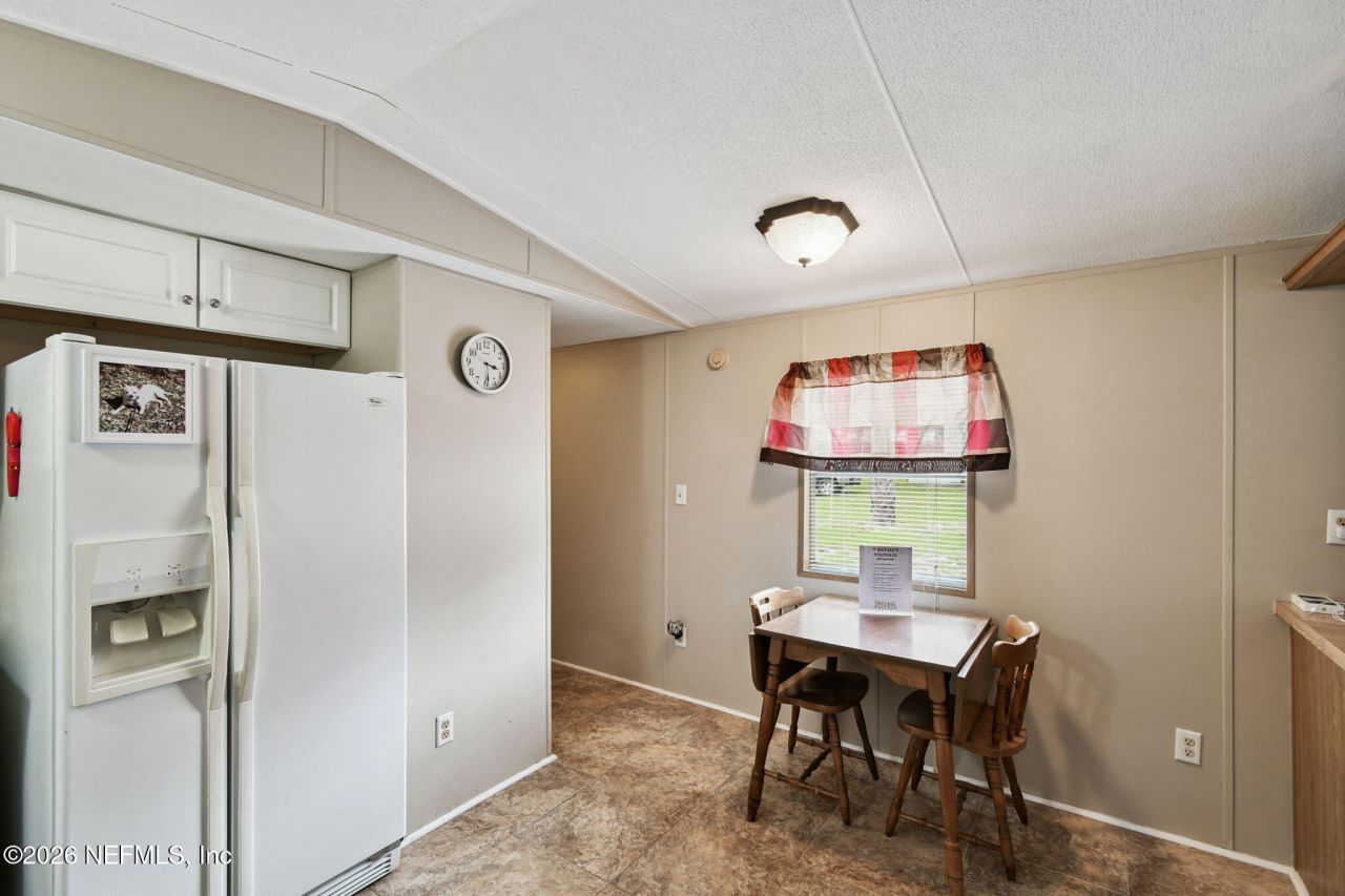 135 Lake Como Drive, Pomona Park, FL 32181 Photo