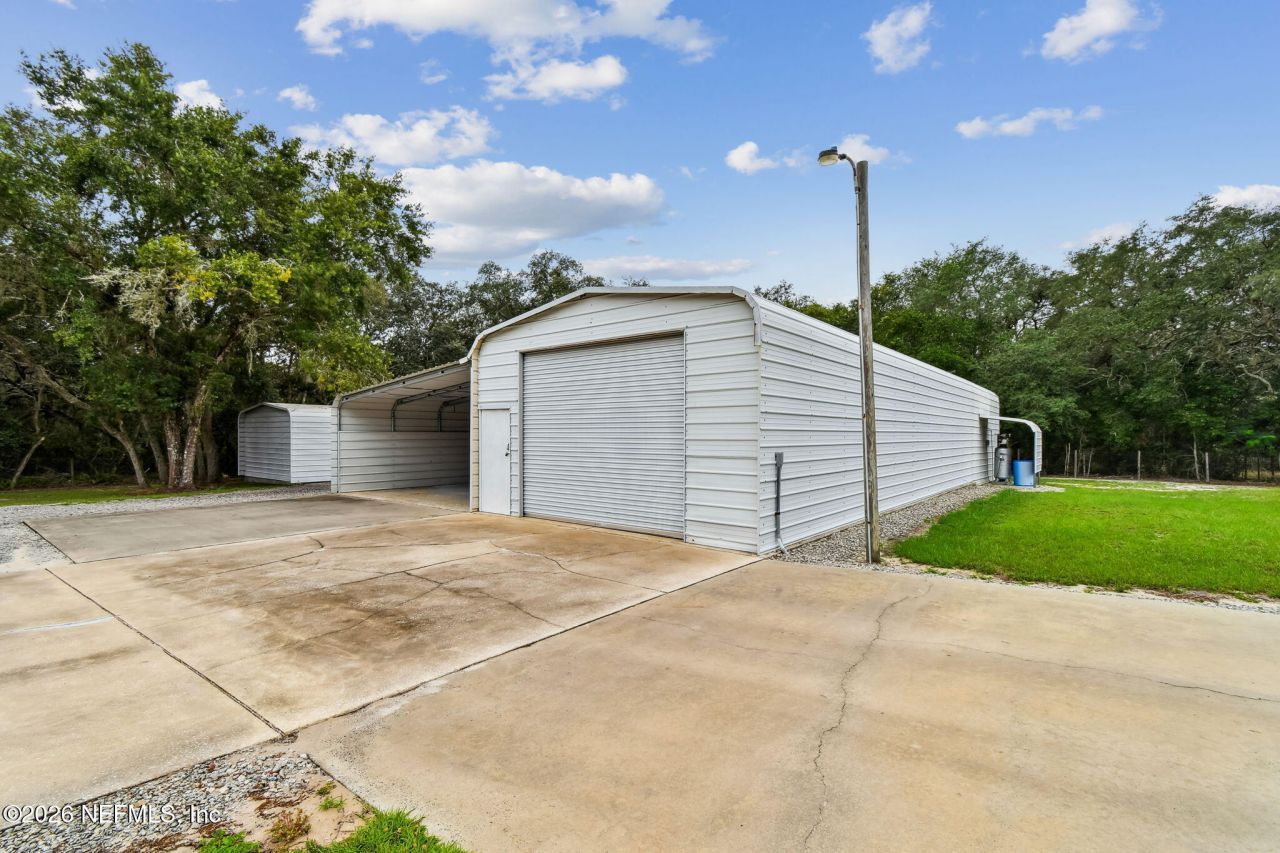 135 Lake Como Drive, Pomona Park, FL 32181 Photo