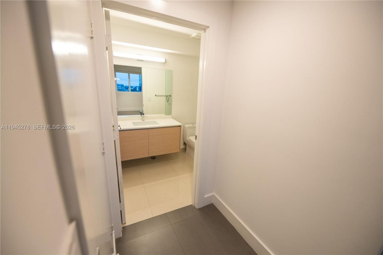 600 NE 27 St, Unit 1602, Miami, FL 33137 Photo