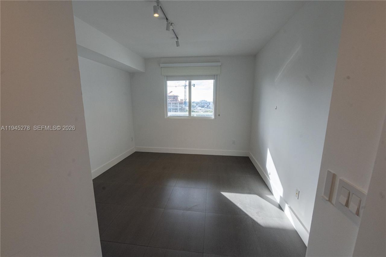 600 NE 27 St, Unit 1602, Miami, FL 33137 Photo