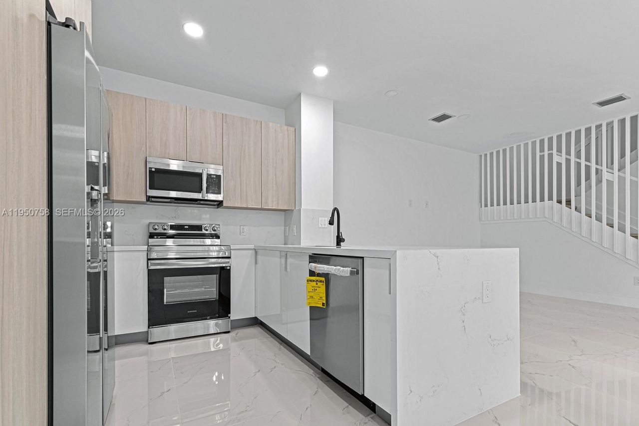 1355 NW 42nd Street, Unit 1355, Miami, FL 33142 Photo