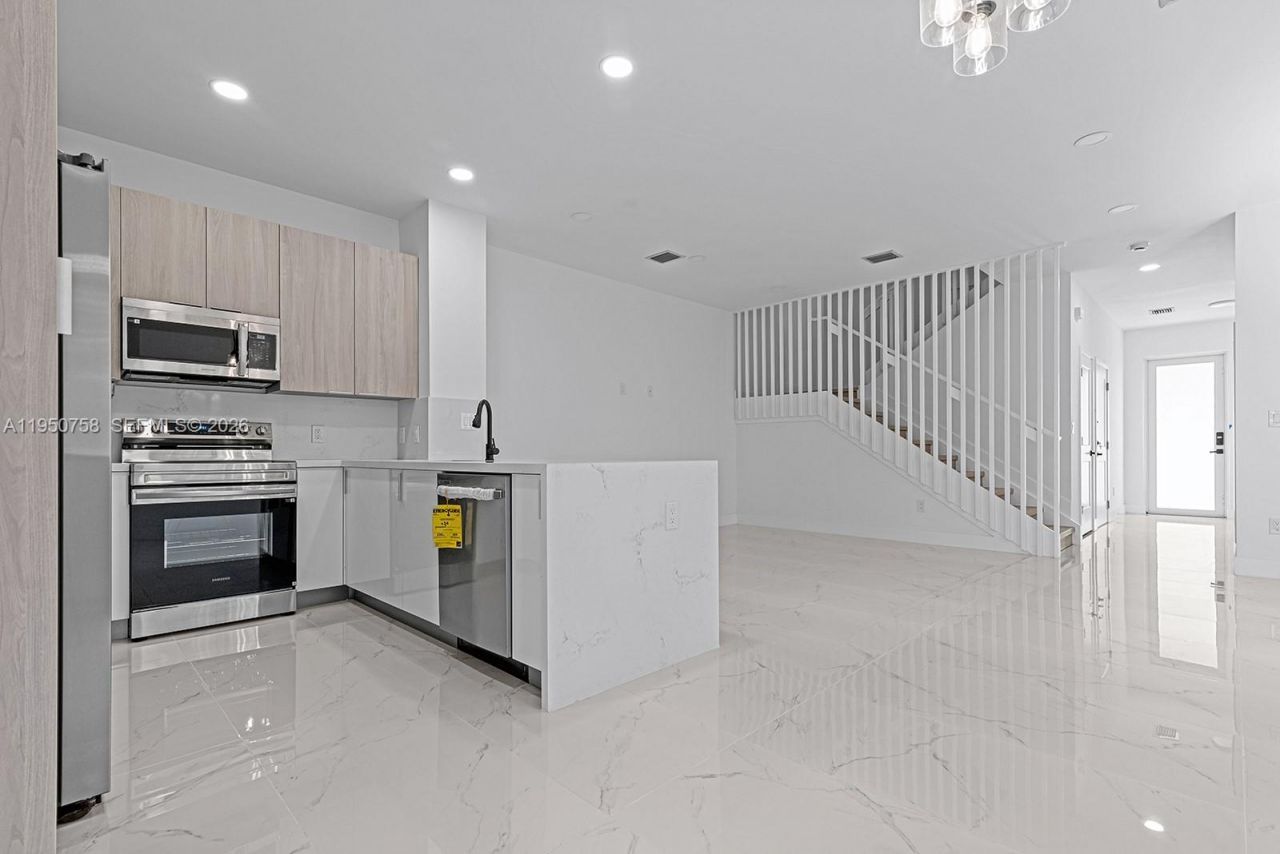 1355 NW 42nd Street, Unit 1355, Miami, FL 33142 Photo