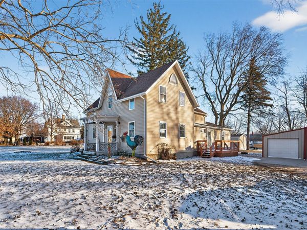 103 Park Avenue NE, Mitchellville, IA 50169