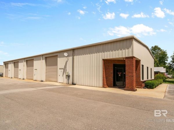 33553 Rosalia Avenue, Lillian, AL 36549