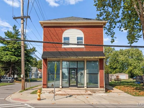 719 Centreville Avenue, Belleville, IL 62220