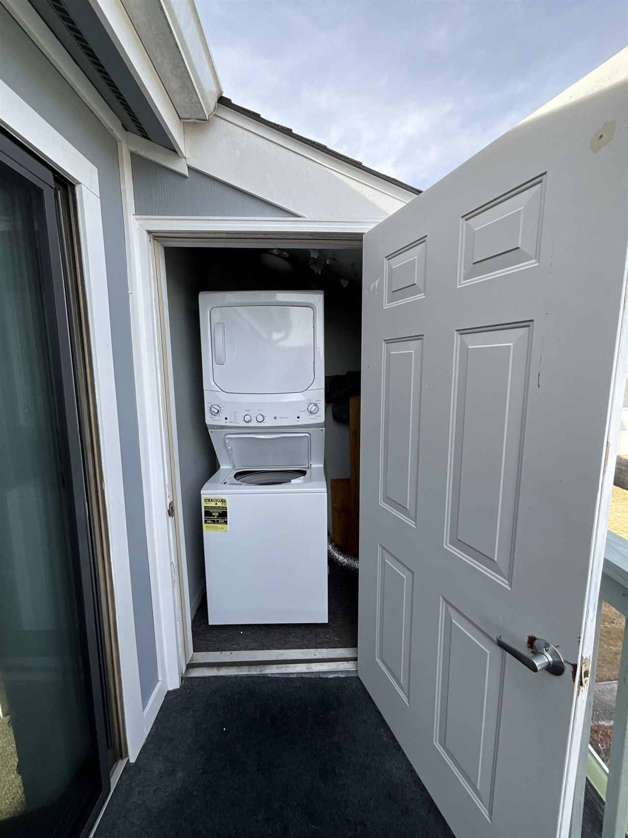 1880 Colony Dr. Photo 16