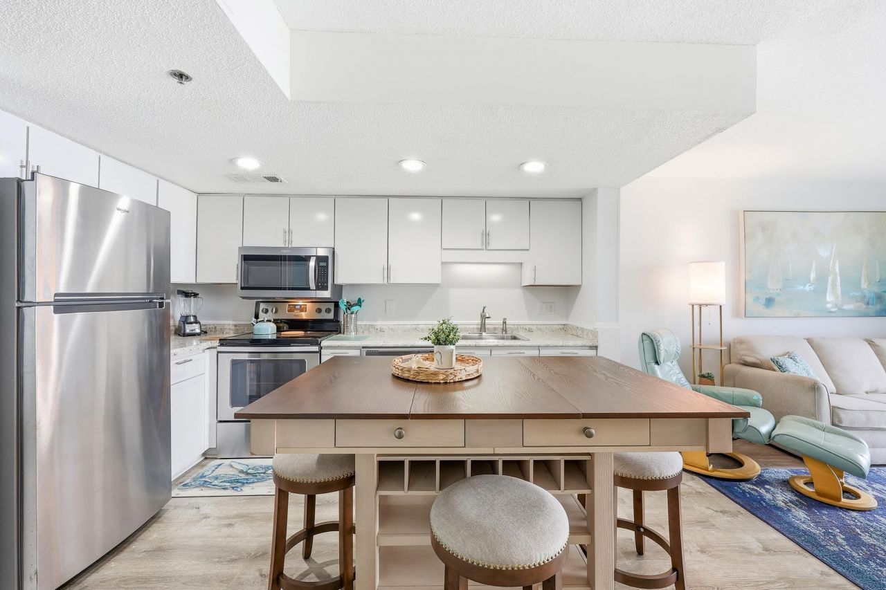 920 N Waccamaw Dr. Photo 10