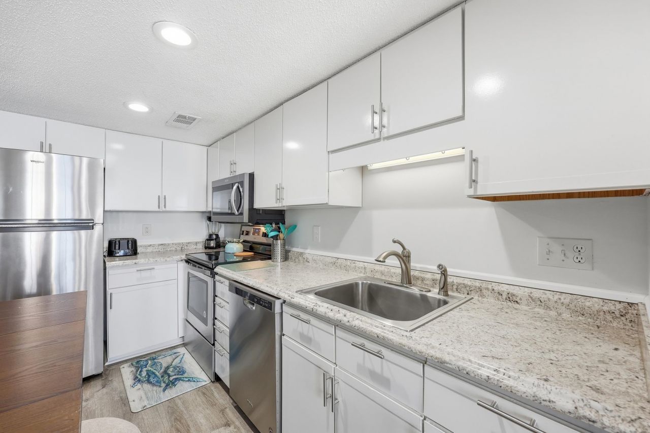 920 N Waccamaw Dr. Photo 16