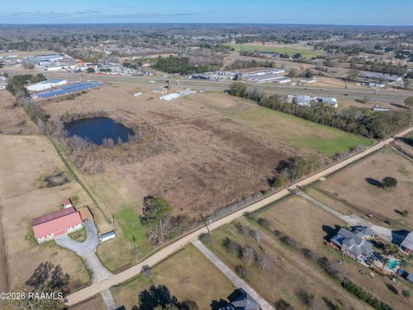 4431 NW Evangeline Thruway , Carencro, LA 70520