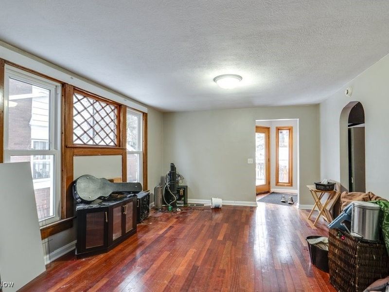 87 Hawthorne Avenue, Akron, OH 44303 Photo 3