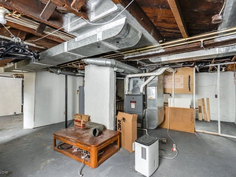 87 Hawthorne Avenue, Akron, OH 44303 Photo 32