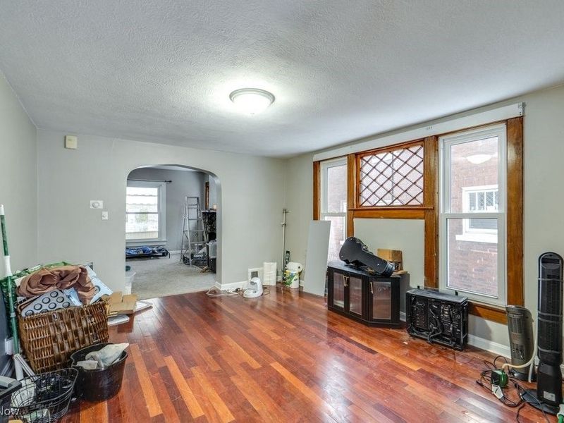 87 Hawthorne Avenue, Akron, OH 44303 Photo 4