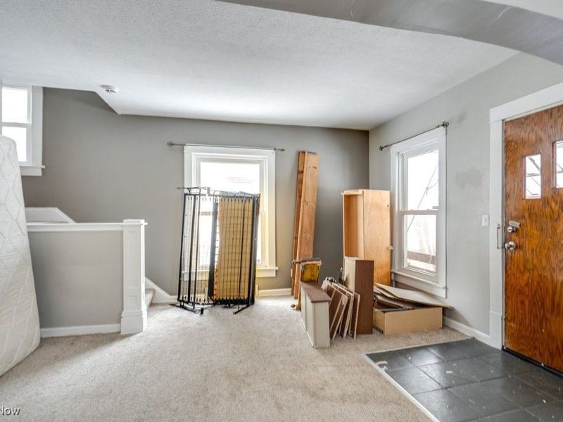 87 Hawthorne Avenue, Akron, OH 44303 Photo 8