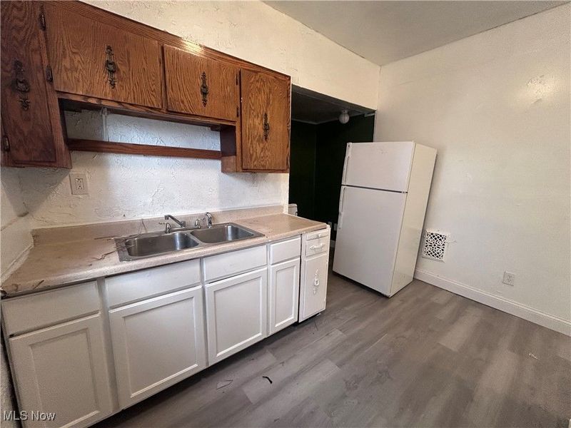 12209 Ingomar Avenue, Cleveland, OH 44108 Photo 7