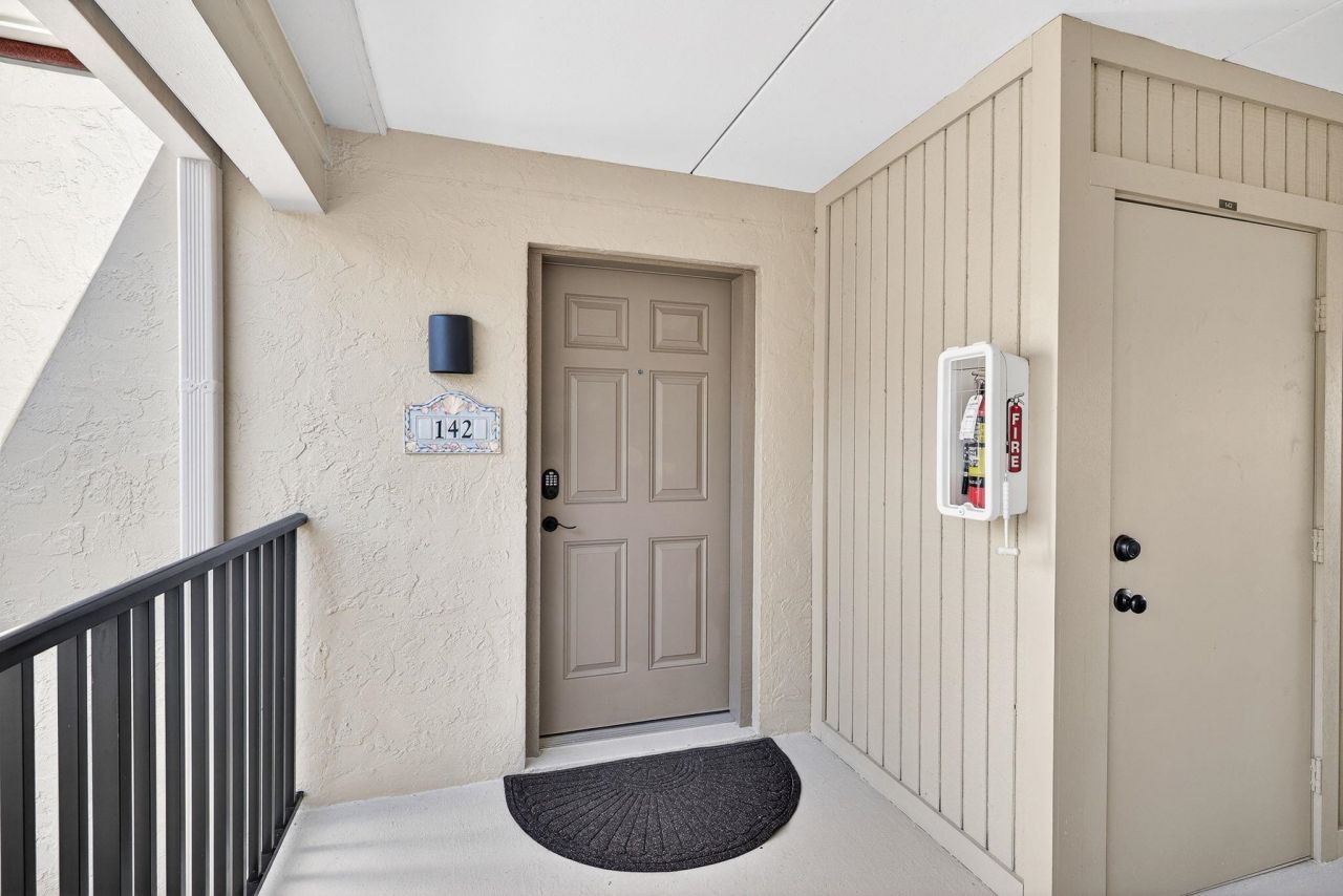 845 E Gulf Dr, Unit 142, Sanibel, FL 33957 Photo