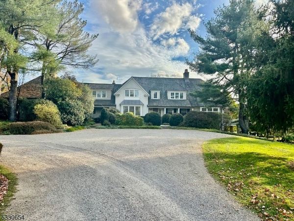 1 Green Hills Rd, Mendham, NJ 07945