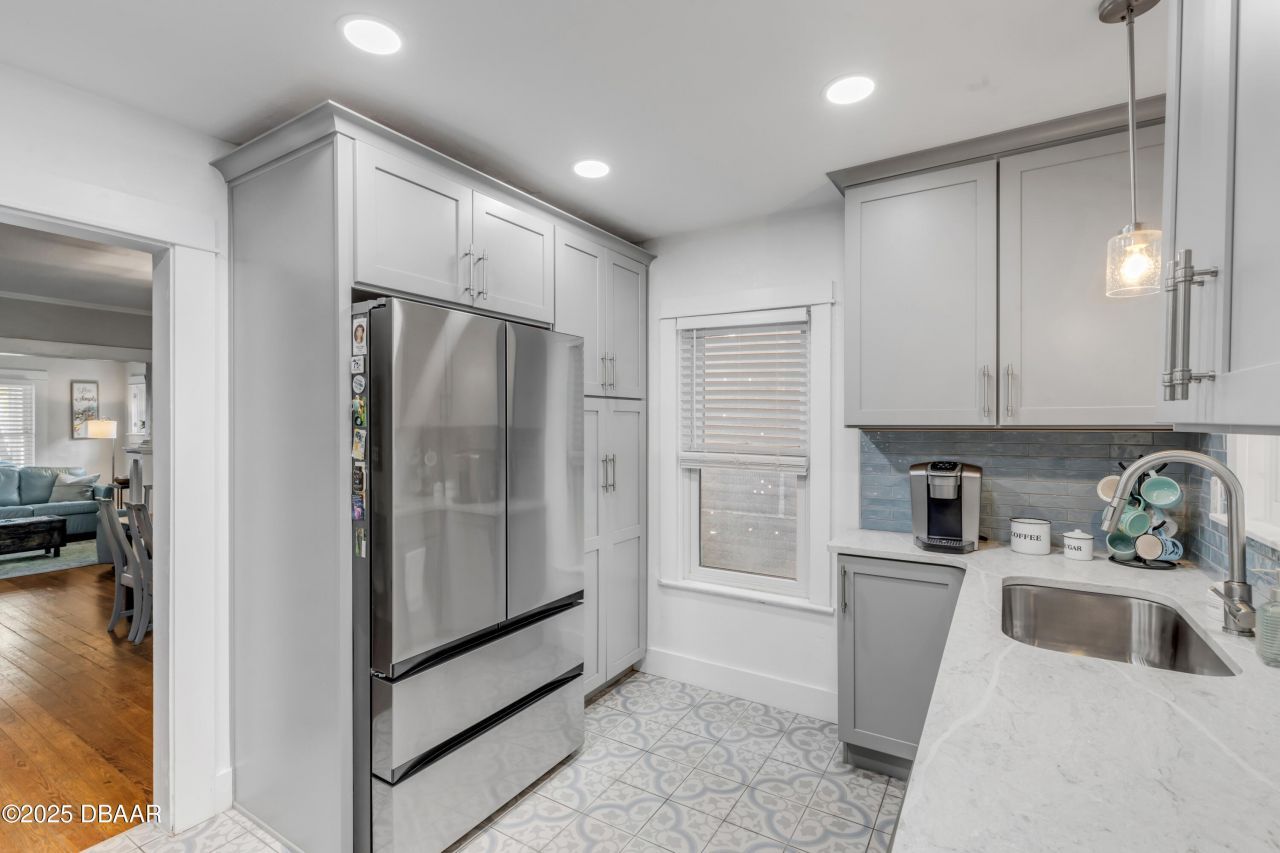 405 Magnolia Street, New Smyrna Beach, FL 32168 Photo