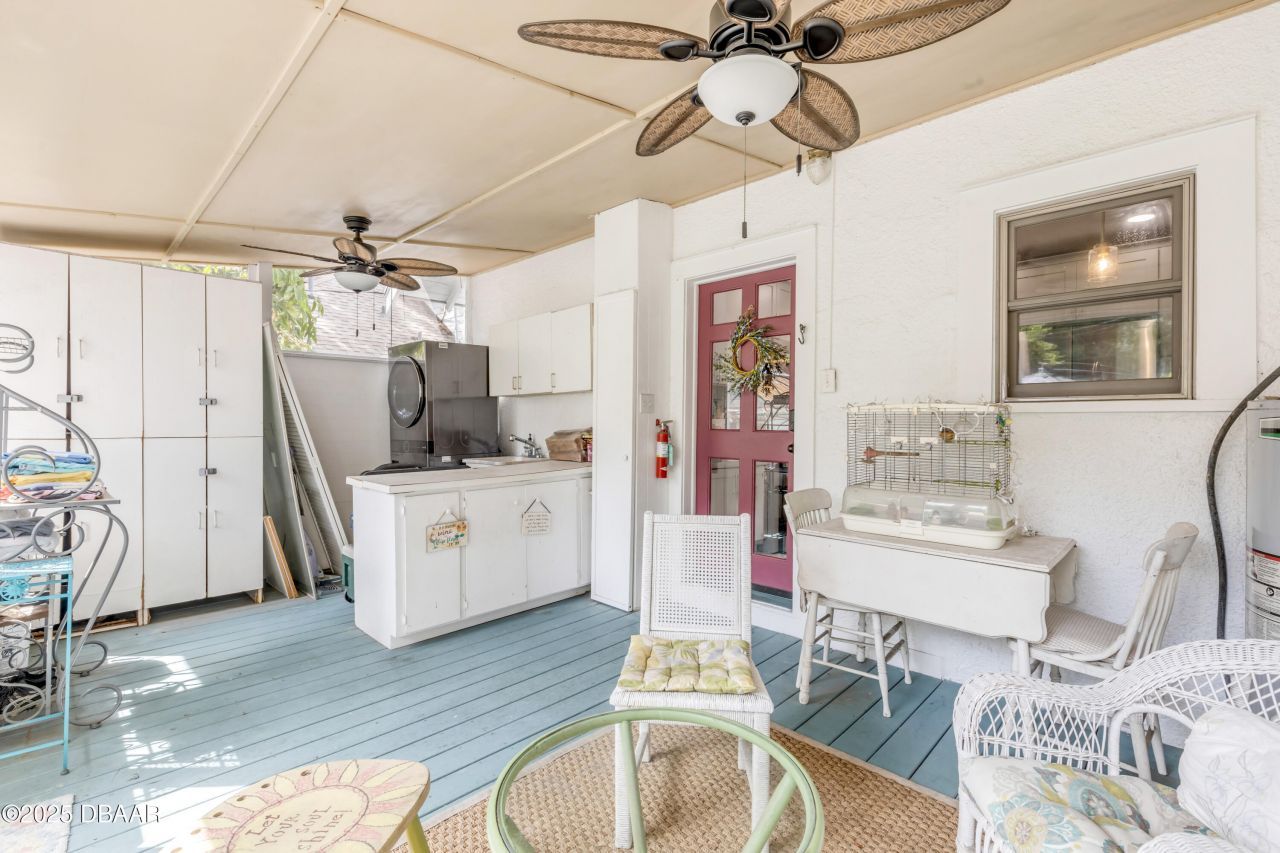 405 Magnolia Street, New Smyrna Beach, FL 32168 Photo