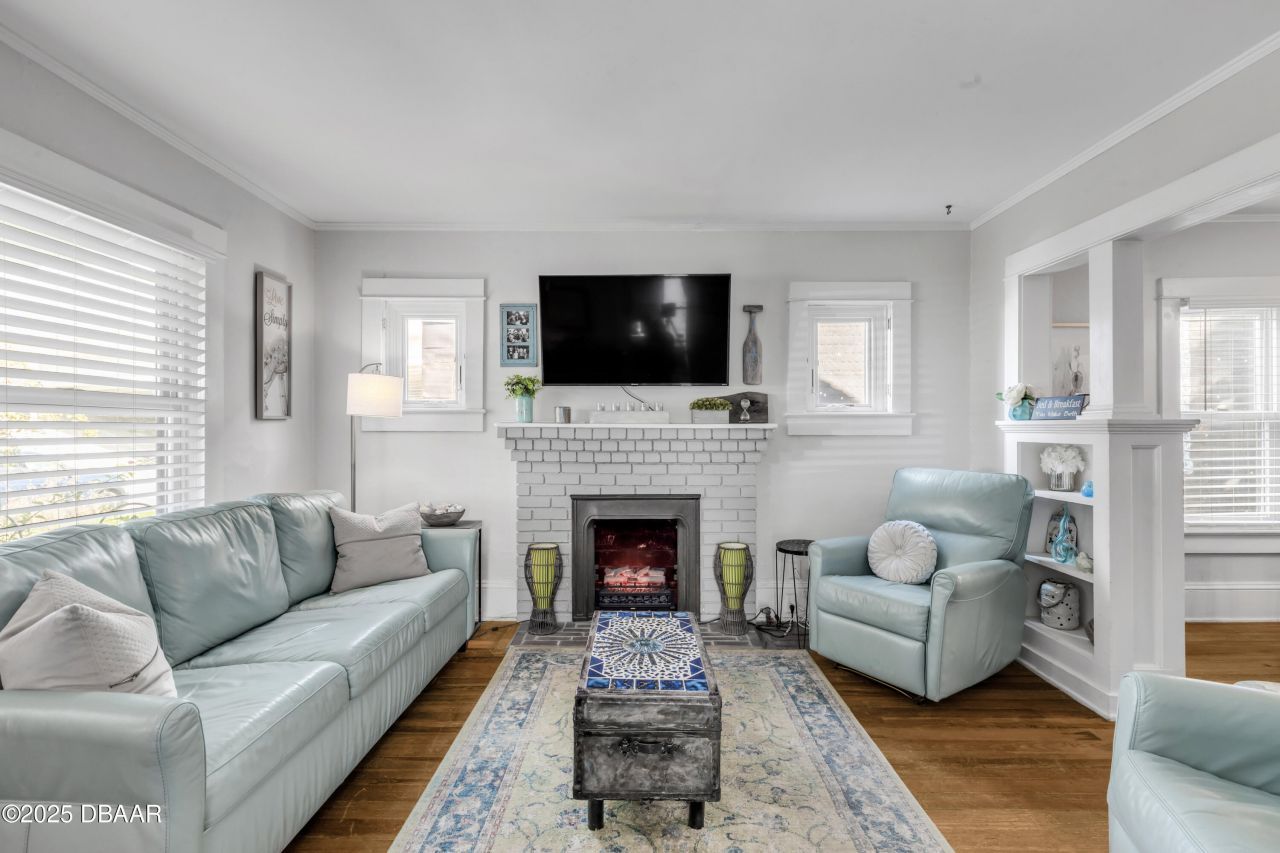 405 Magnolia Street, New Smyrna Beach, FL 32168 Photo