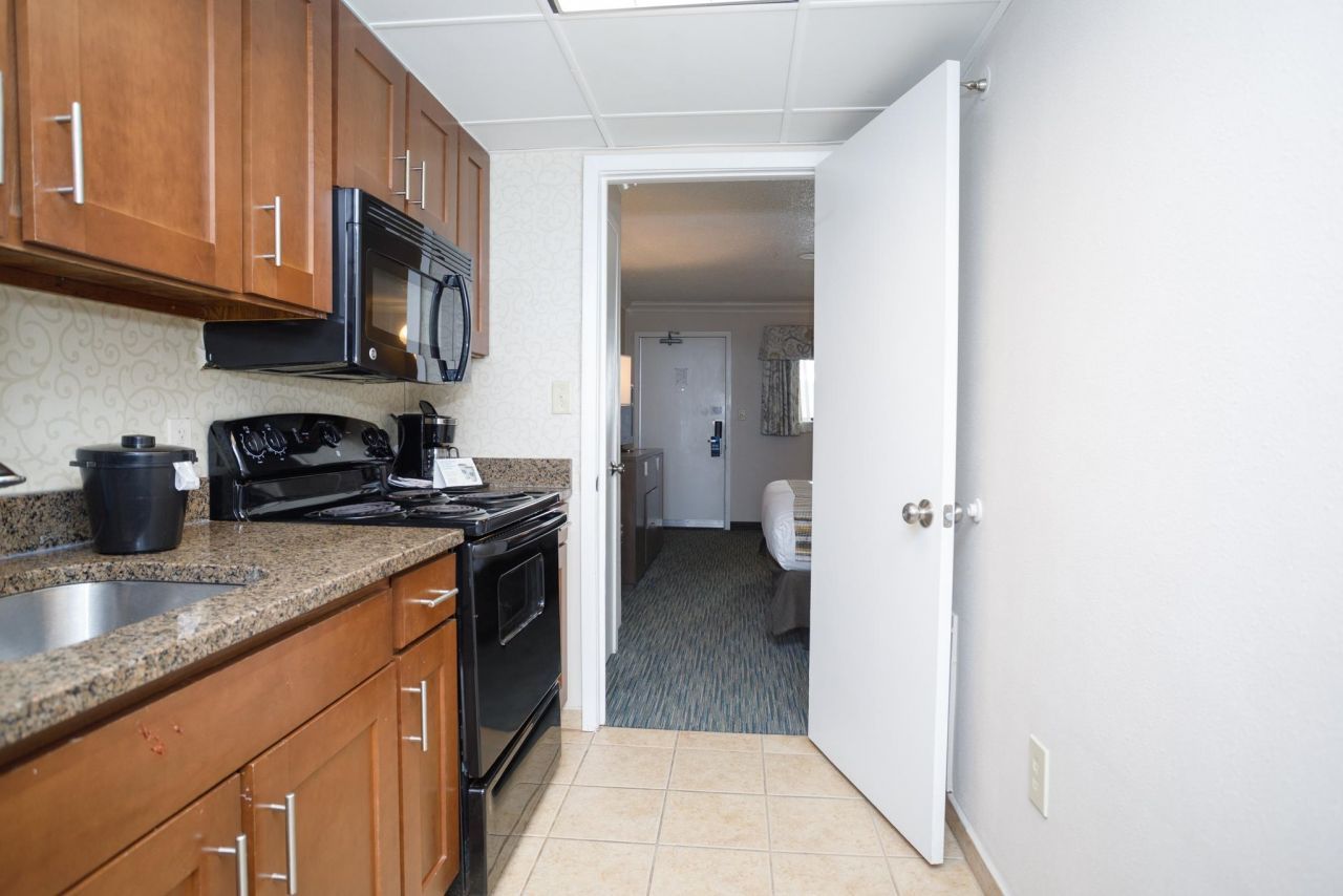 1105 S Ocean Blvd. Photo 10