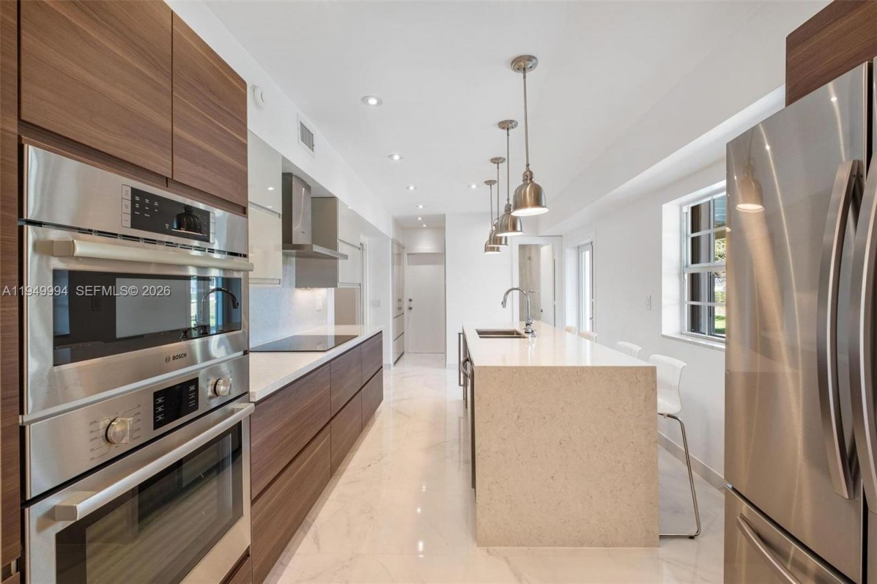 11401 SW 72nd Pl, Pinecrest, FL 33156 Photo