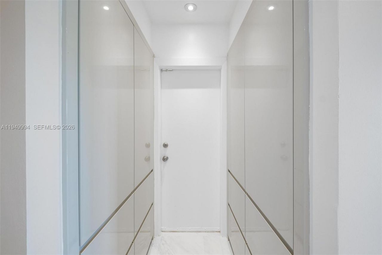 11401 SW 72nd Pl, Pinecrest, FL 33156 Photo