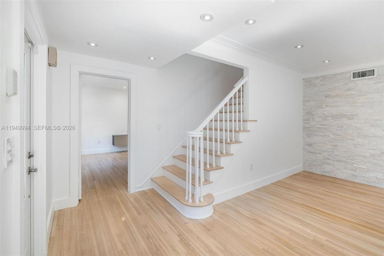 11401 SW 72nd Pl, Pinecrest, FL 33156 Photo