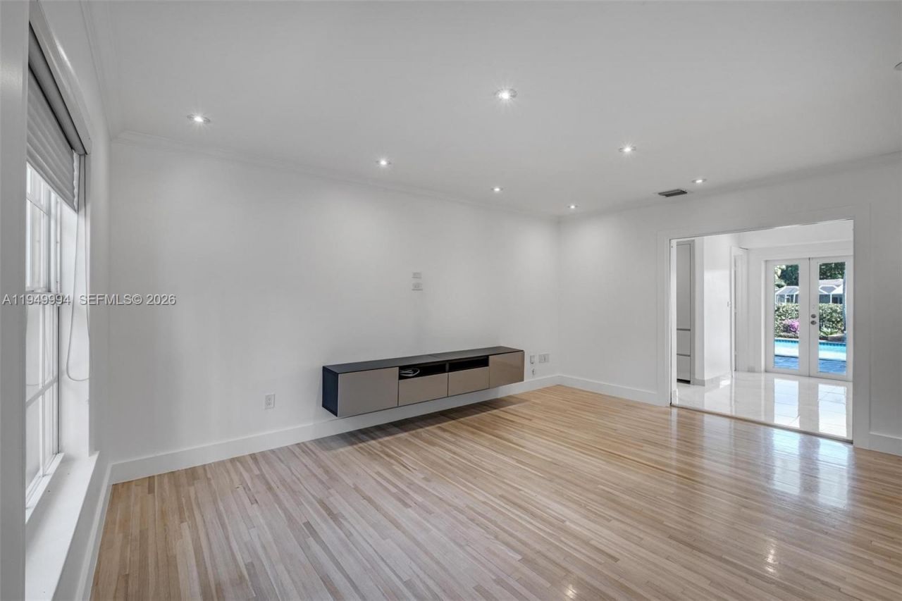 11401 SW 72nd Pl, Pinecrest, FL 33156 Photo