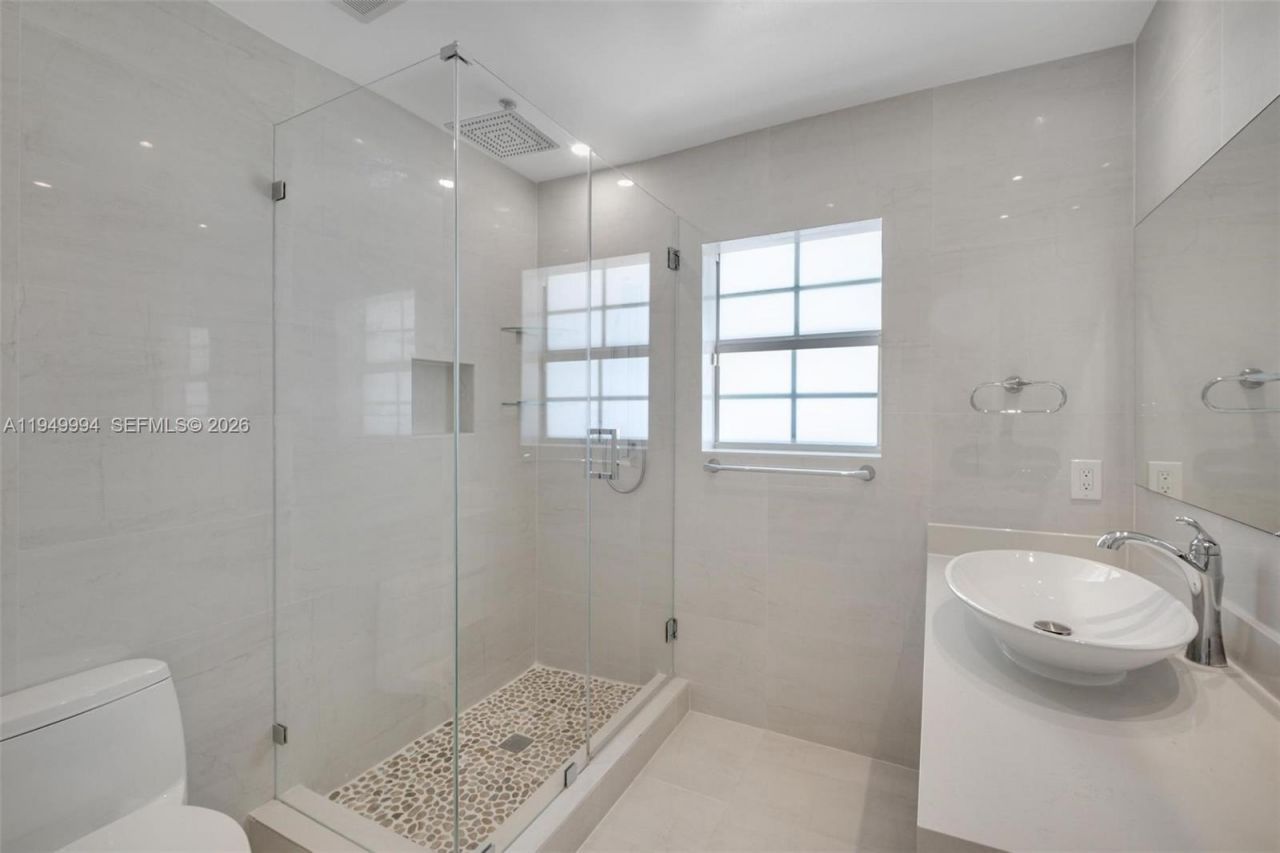 11401 SW 72nd Pl, Pinecrest, FL 33156 Photo