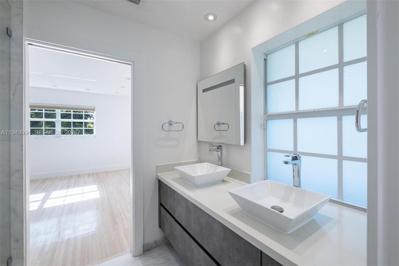 11401 SW 72nd Pl, Pinecrest, FL 33156 Photo