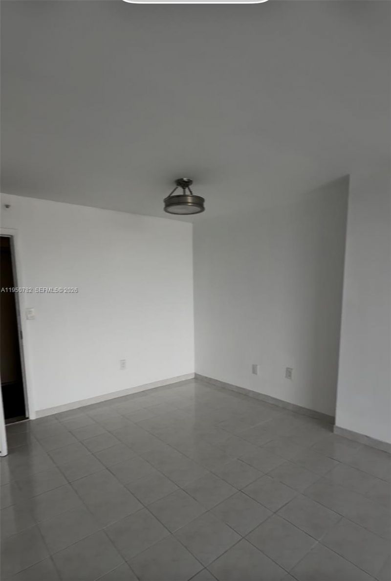 1450 Brickell Bay Dr , Unit 1604, Miami, FL 33131 Photo