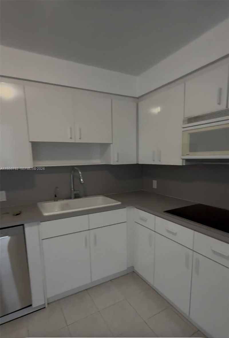 1450 Brickell Bay Dr , Unit 1604, Miami, FL 33131 Photo