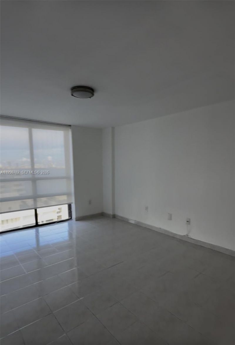 1450 Brickell Bay Dr , Unit 1604, Miami, FL 33131 Photo